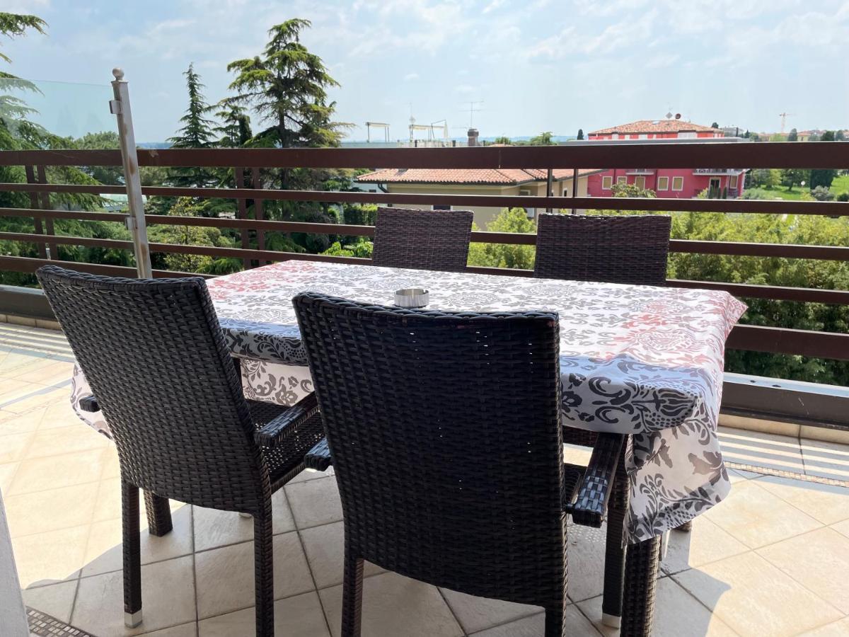 Residence Alexandra Stay Sirmione Bagian luar foto