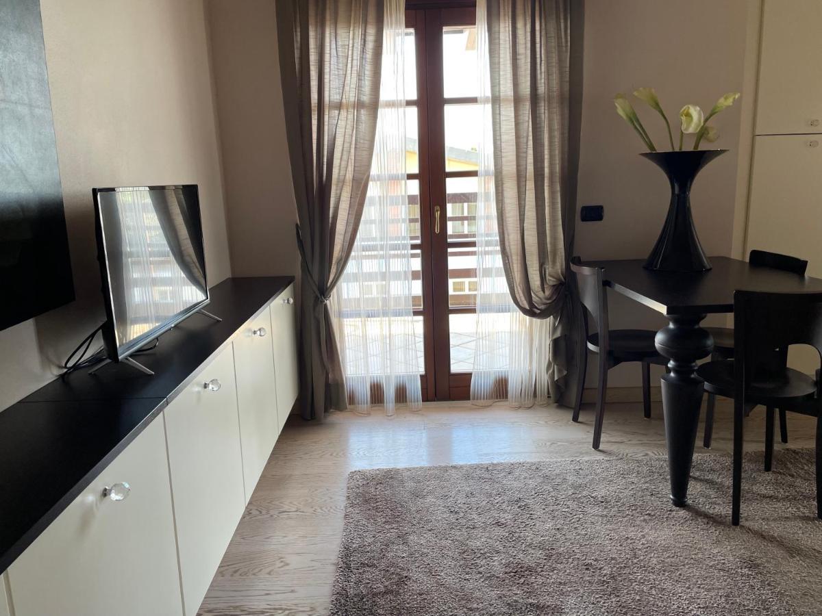 Residence Alexandra Stay Sirmione Bagian luar foto