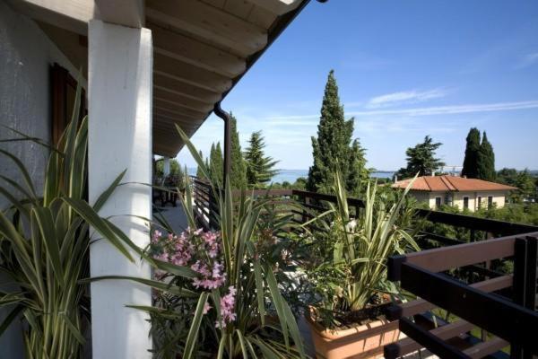 Residence Alexandra Stay Sirmione Ruang foto
